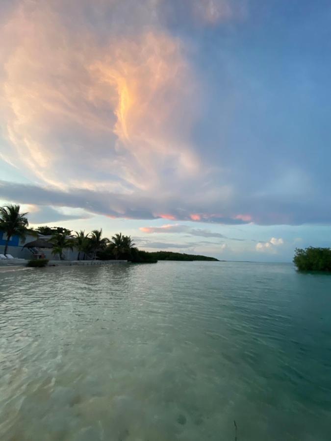 Shaka Caye All Inclusive Resort Belize City Exterior photo