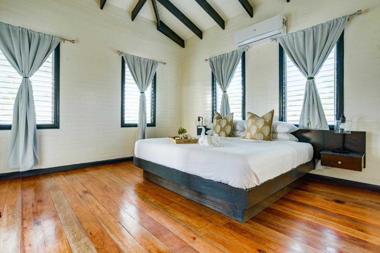 Shaka Caye All Inclusive Resort Belize City Exterior photo
