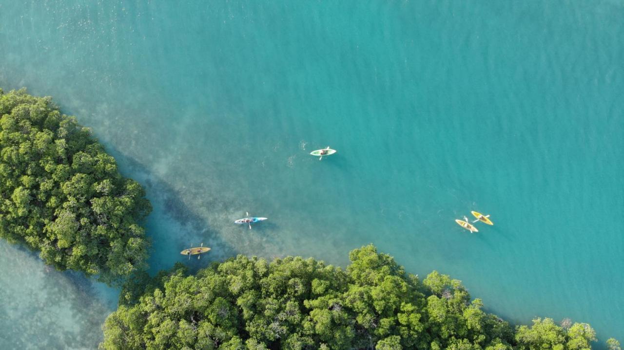 Shaka Caye All Inclusive Resort Belize City Exterior photo